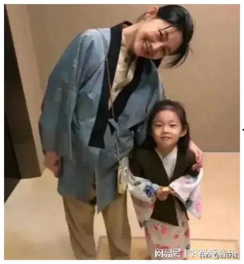 娱乐圈吃瓜爆料小三是谁,揭秘神秘小三身份之谜